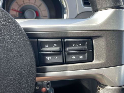 Used 2010 Ford Mustang GT RWD image 19