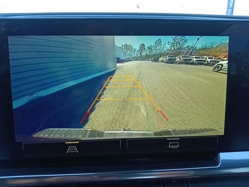 Used 2024 Chevrolet Silverado 2500 LT image 22