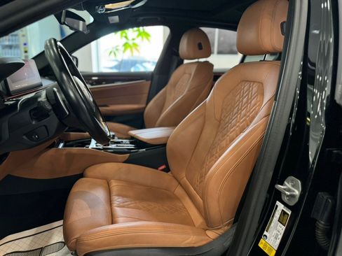 Used 2023 BMW 530i w/ M Sport Package image 14