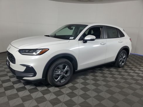 New 2026 Honda HR-V LX image 8