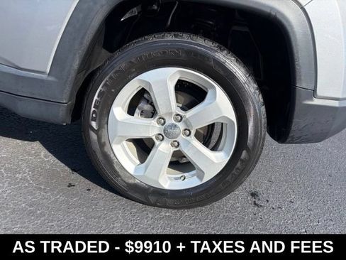 Used 2018 Jeep Compass Latitude w/ Popular Equipment Group AWD/4WD image 10