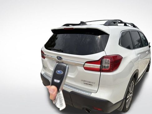 Used 2021 Subaru Ascent Limited w/ Technology Package AWD/4WD image 4