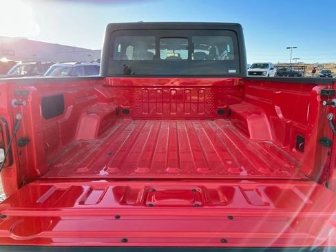 New 2026 Jeep Gladiator Sport AWD/4WD image 17