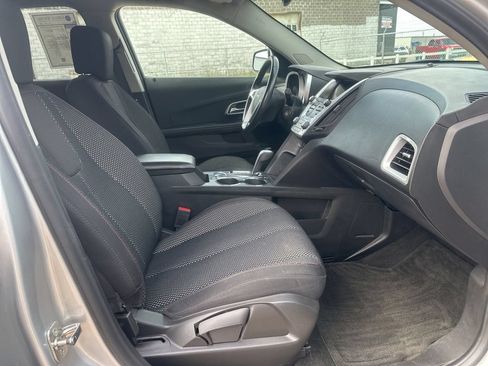 Used 2015 Chevrolet Equinox LT FWD image 12
