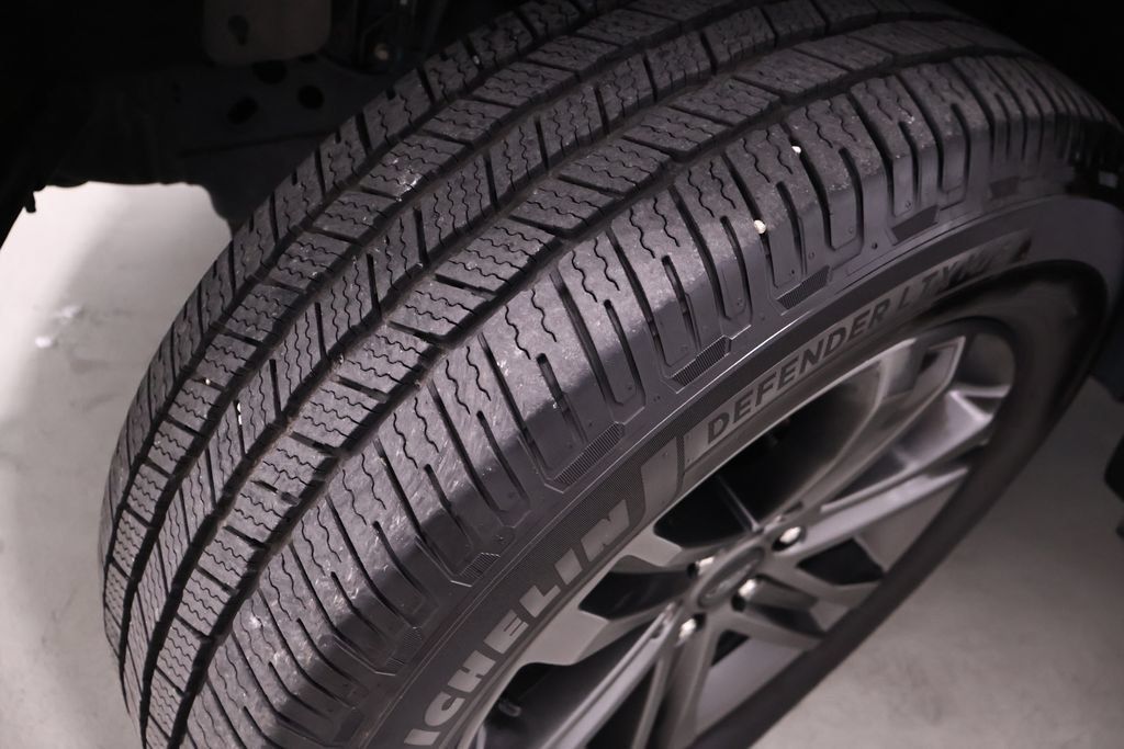 Certified 2022 Ford F150 Lariat w/ Equipment Group 502A High AWD/4WD image 48