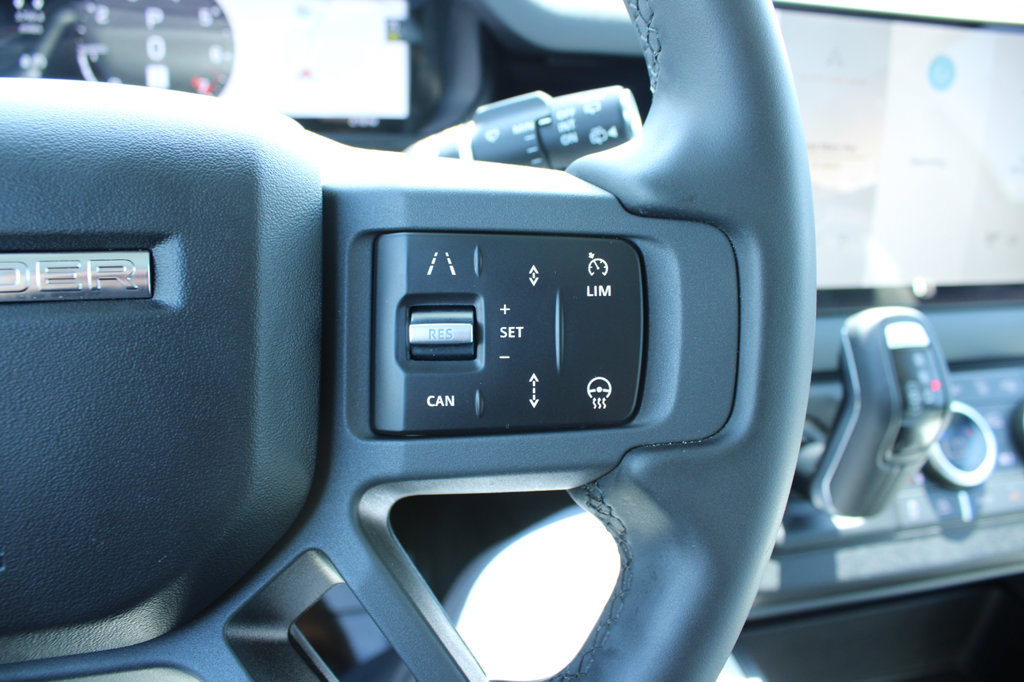 Used 2025 Land Rover Defender 110 S AWD/4WD image 42
