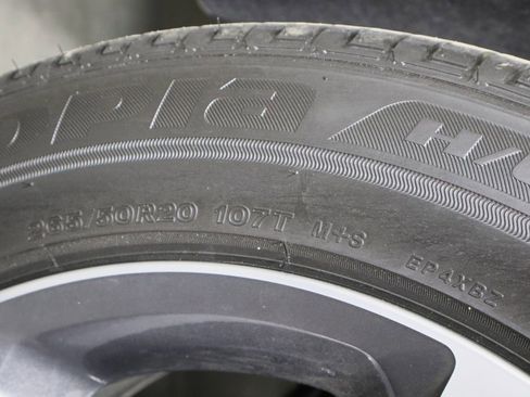 Used 2025 Jeep Grand Cherokee L Limited w/ Luxury Tech Group II image 45