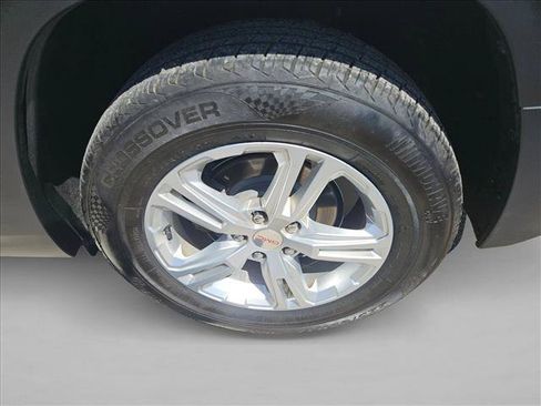 Used 2022 GMC Terrain SLE w/ Driver Convenience Package FWD image 9