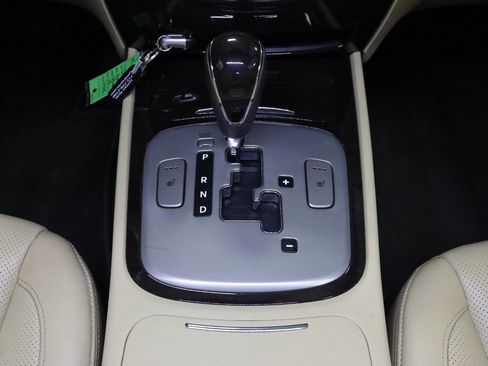 Used 2010 Hyundai Genesis 4.6 image 16