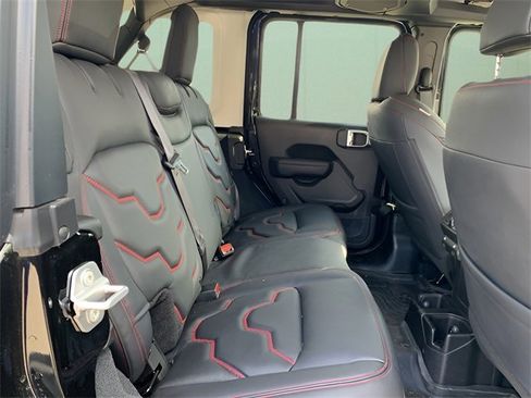 New 2024 Jeep Wrangler Unlimited Sport image 32