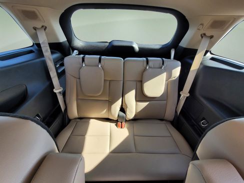 Certified 2022 Ford Explorer Limited AWD/4WD image 16