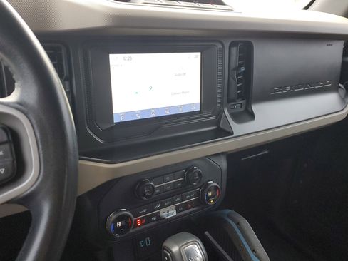 Certified 2023 Ford Bronco Wildtrak image 25