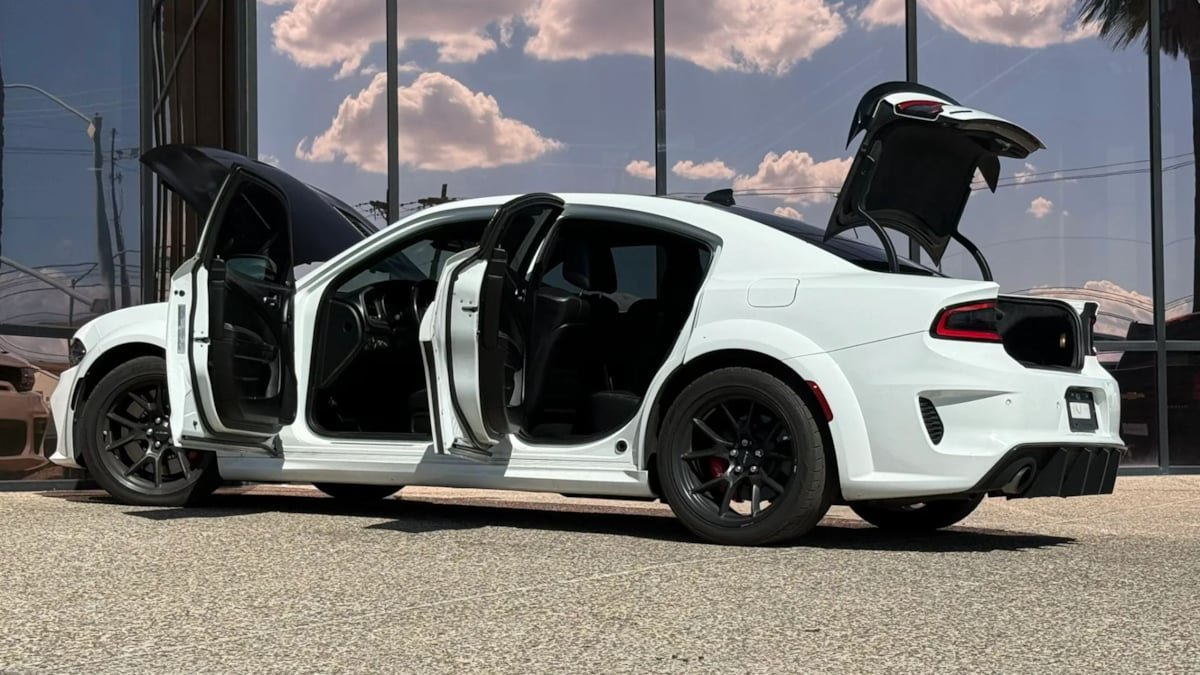 Used 2021 Dodge Charger SRT Hellcat RWD image 29