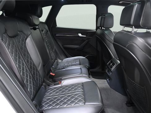 Used 2018 Audi SQ5 Prestige image 19