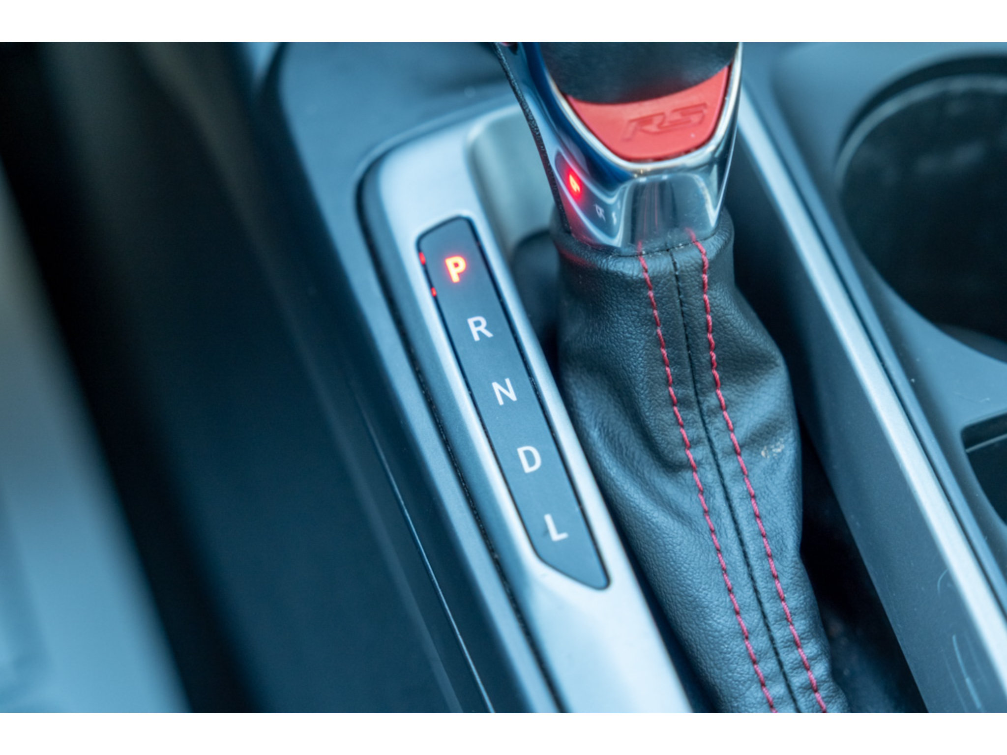 Used 2024 Chevrolet Trax RS w/ Sunroof Package FWD image 26