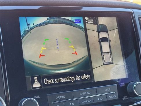 Used 2024 Nissan Titan PRO-4X w/ Pro-4x Convenience Package image 17