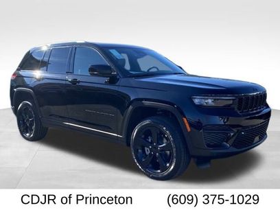 New 2025 Jeep Grand Cherokee Altitude