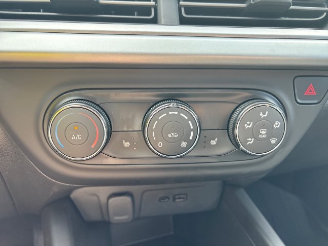Used 2026 Chevrolet Trax LS w/ LS Convenience Package FWD image 19