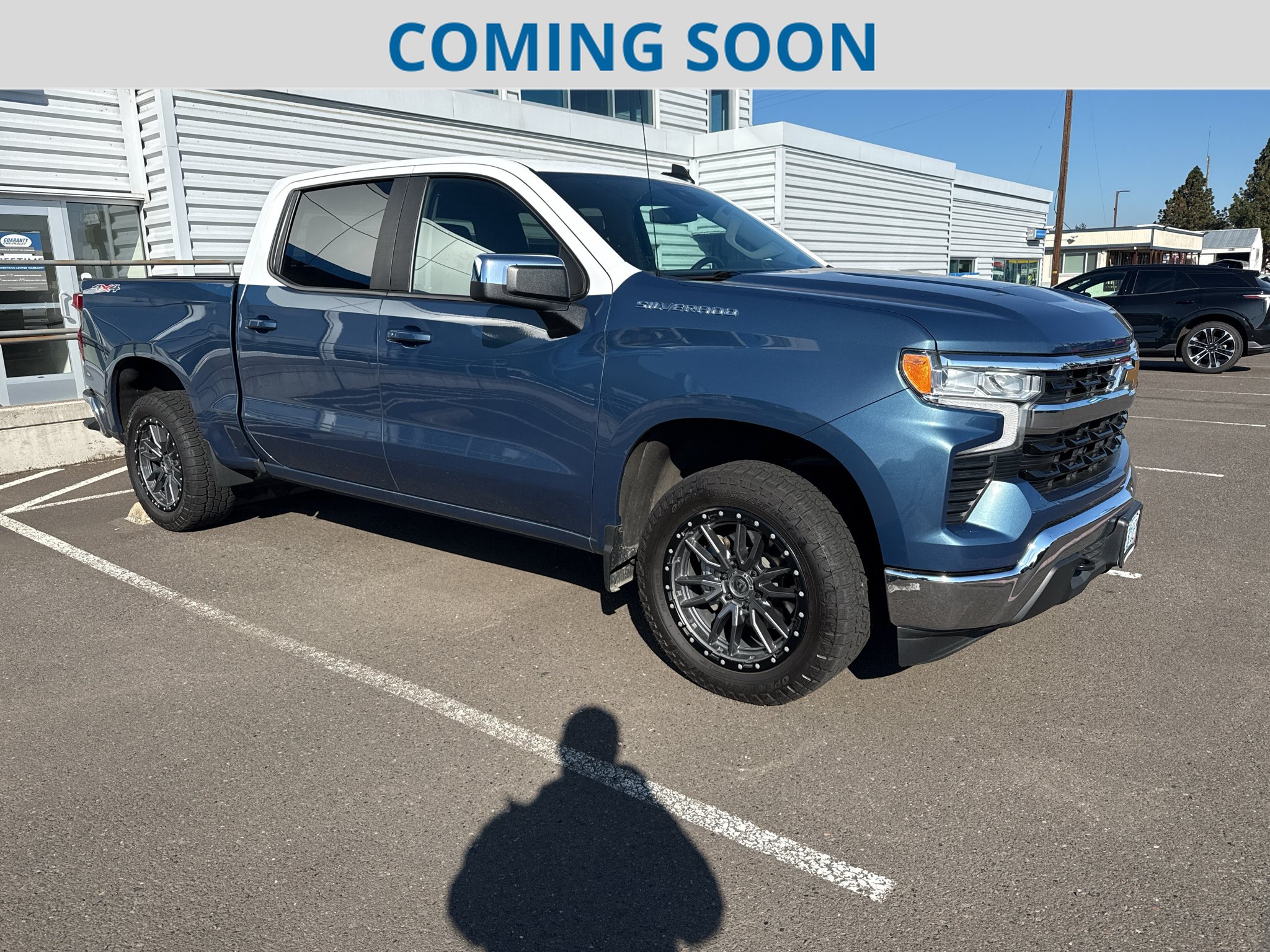 Used 2024 Chevrolet Silverado 1500 LT w/ Protection Package AWD/4WD image 1