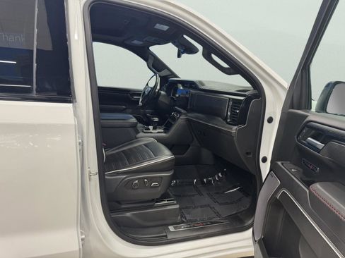 Used 2023 GMC Sierra 1500 AT4X image 15