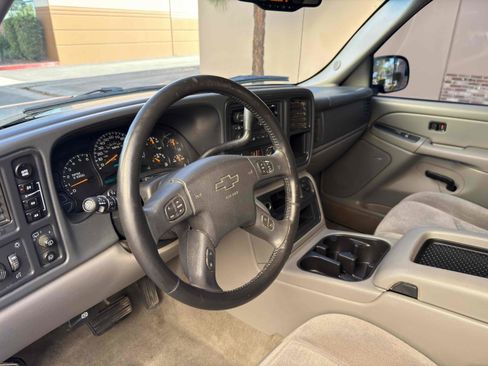 Used 2005 Chevrolet Tahoe LS w/ Preferred Equipment Group image 46