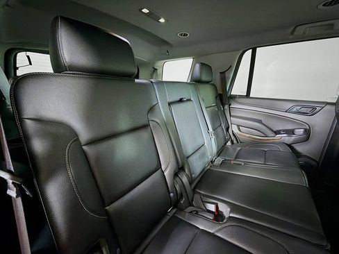 Used 2020 Chevrolet Tahoe LT w/ Luxury Package AWD/4WD image 25