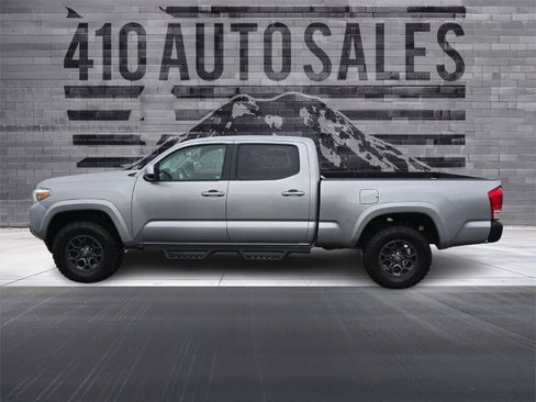 Used 2017 Toyota Tacoma SR5 image 7