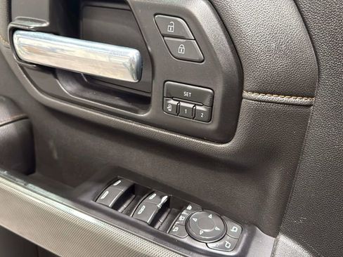 Used 2022 GMC Sierra 3500 AT4 w/ Gooseneck/5TH Wheel Package AWD/4WD image 19