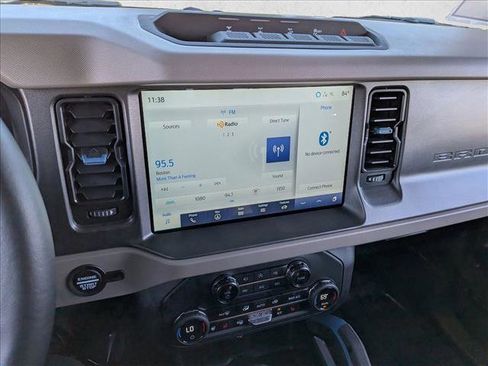 Used 2024 Ford Bronco Wildtrak image 12