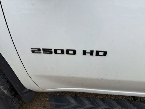 Used 2024 Chevrolet Silverado 2500 Custom w/ Custom Convenience Package AWD/4WD image 10