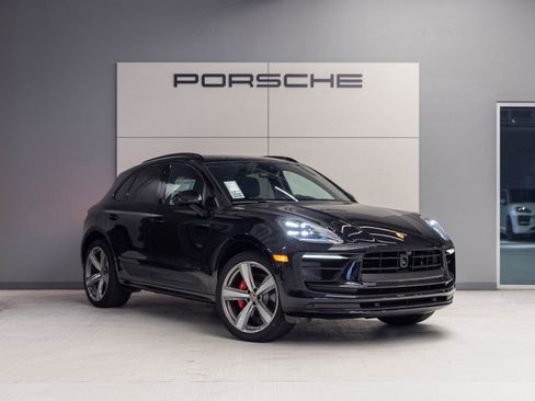 Certified 2026 Porsche Macan S AWD/4WD image 9