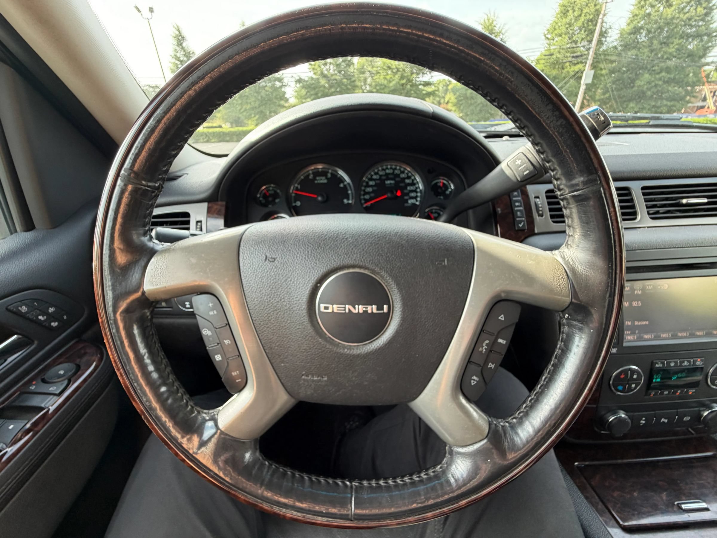 Used 2012 GMC Sierra 3500 Denali AWD/4WD image 30