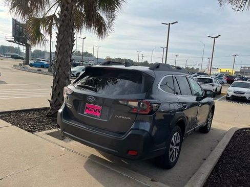 Used 2023 Subaru Outback Premium image 20