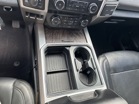 Used 2019 Ford F250 Lariat AWD/4WD image 14