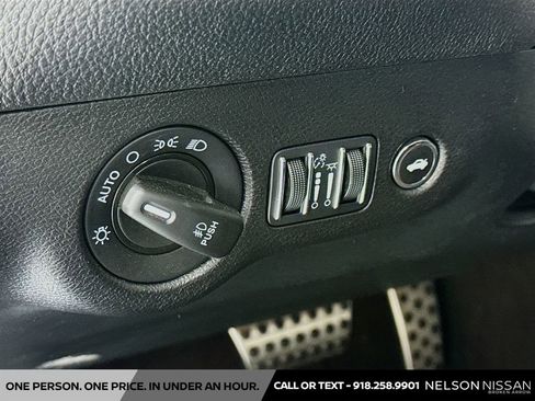 Used 2023 Dodge Challenger R/T Scat Pack RWD image 10