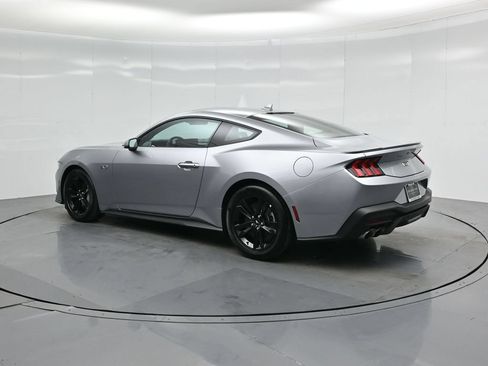 Used 2025 Ford Mustang GT RWD image 6