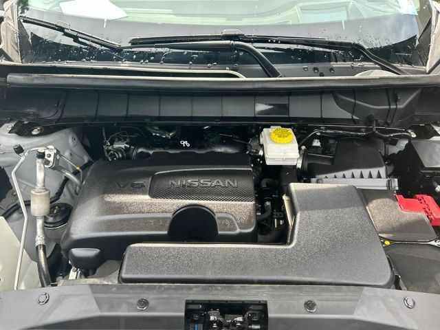 Used 2024 Nissan Pathfinder Platinum w/ Cargo Package AWD/4WD image 9