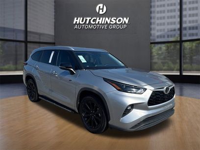 Used 2022 Toyota Highlander XLE