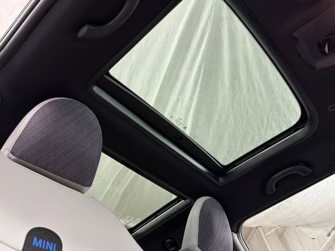 New 2026 MINI Cooper 2-Door Hardtop FWD image 17