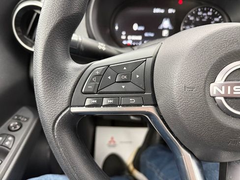 Used 2023 Nissan Kicks SV image 33
