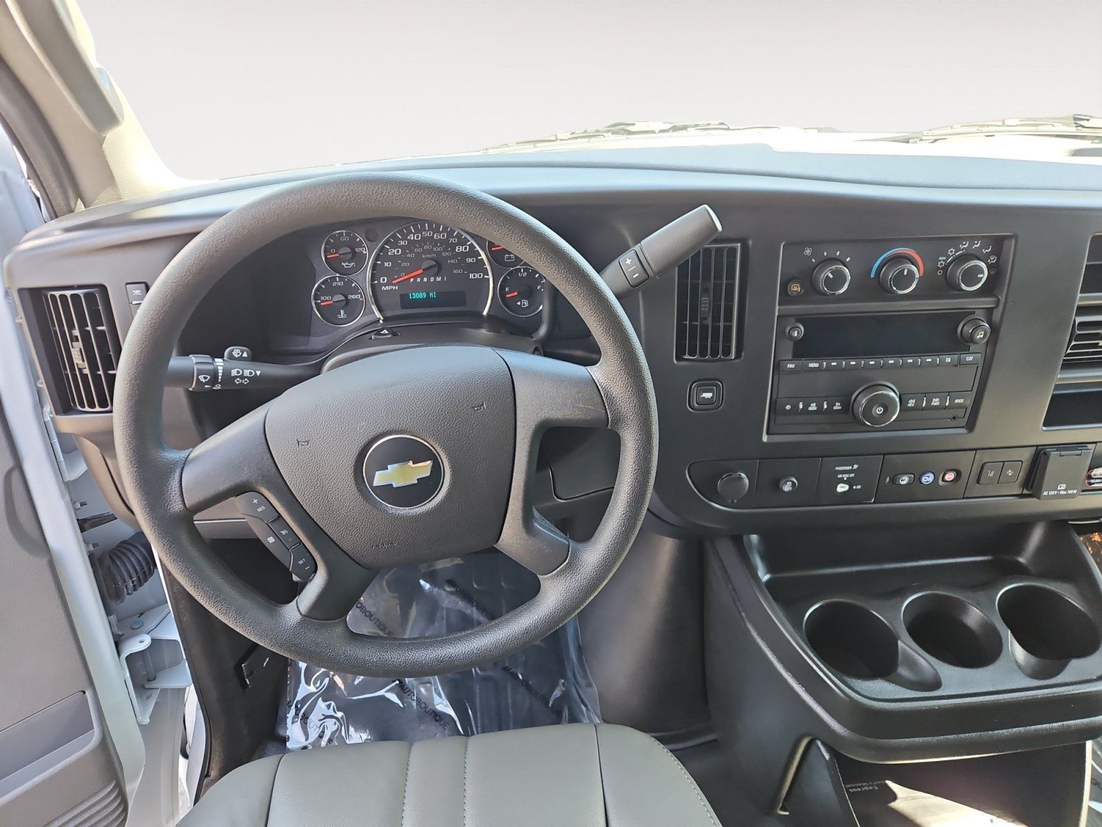 Used 2025 Chevrolet Express 2500 w/ Enhanced Convenience Package RWD image 15