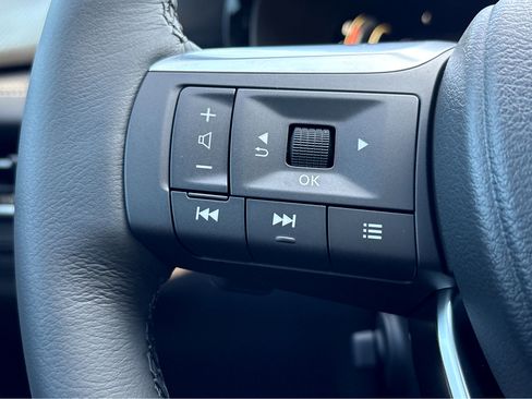 Certified 2025 INFINITI QX60 Luxe w/ Black Edition image 15