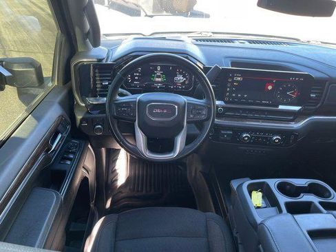 Used 2024 GMC Sierra 3500 SLE w/ SLE Value Package image 19