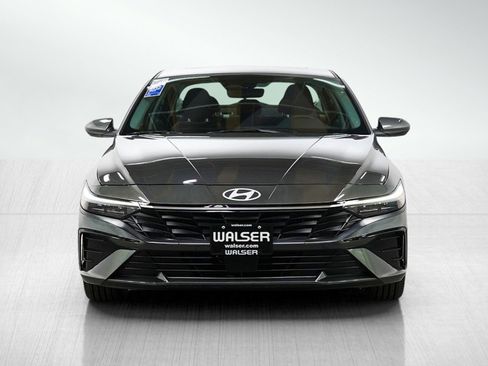Used 2025 Hyundai Elantra SEL FWD image 8