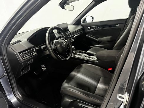 Used 2025 Honda Civic Sport image 14