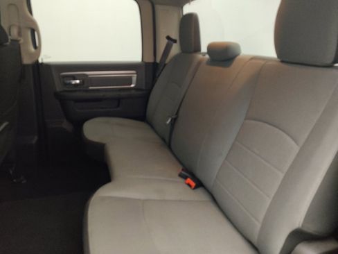 Used 2022 RAM 1500 Classic SLT RWD image 18