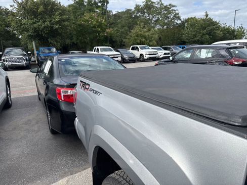 Used 2020 Toyota Tacoma TRD Sport RWD image 7