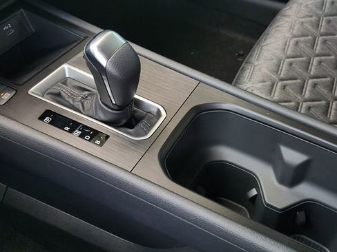 New 2026 Nissan Kicks SV image 16