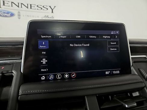 Used 2021 Chevrolet Suburban LT RWD image 18