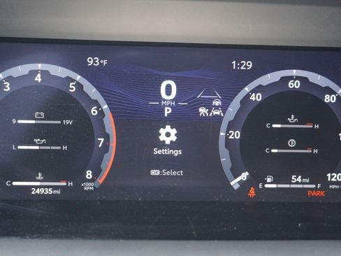 Used 2024 Toyota Tacoma Limited w/ Limited Package (LT) AWD/4WD image 16